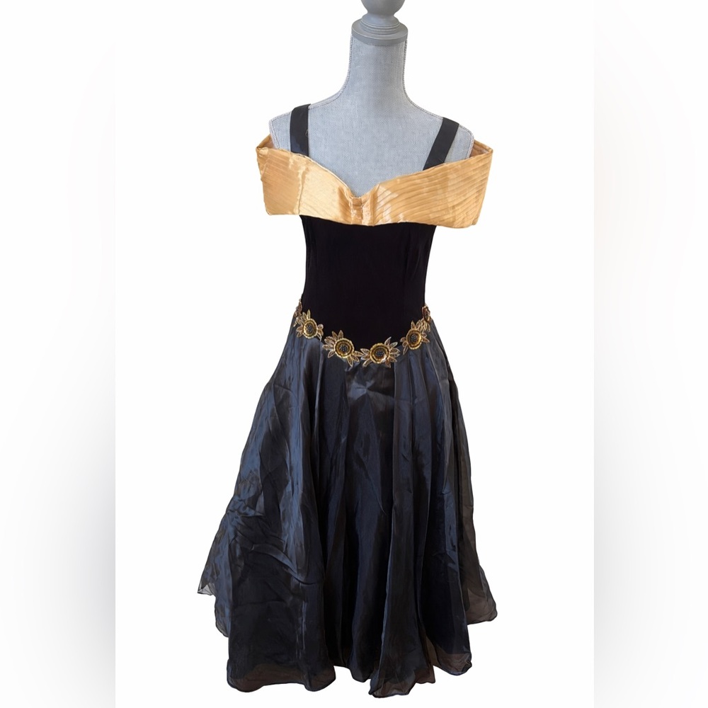 NWT Vintage 90s Pelicana Black Velvet Gold Appliqué Prom Gown M